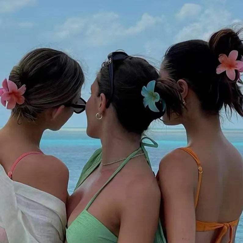 Coconut Girl Flower Hair Claw